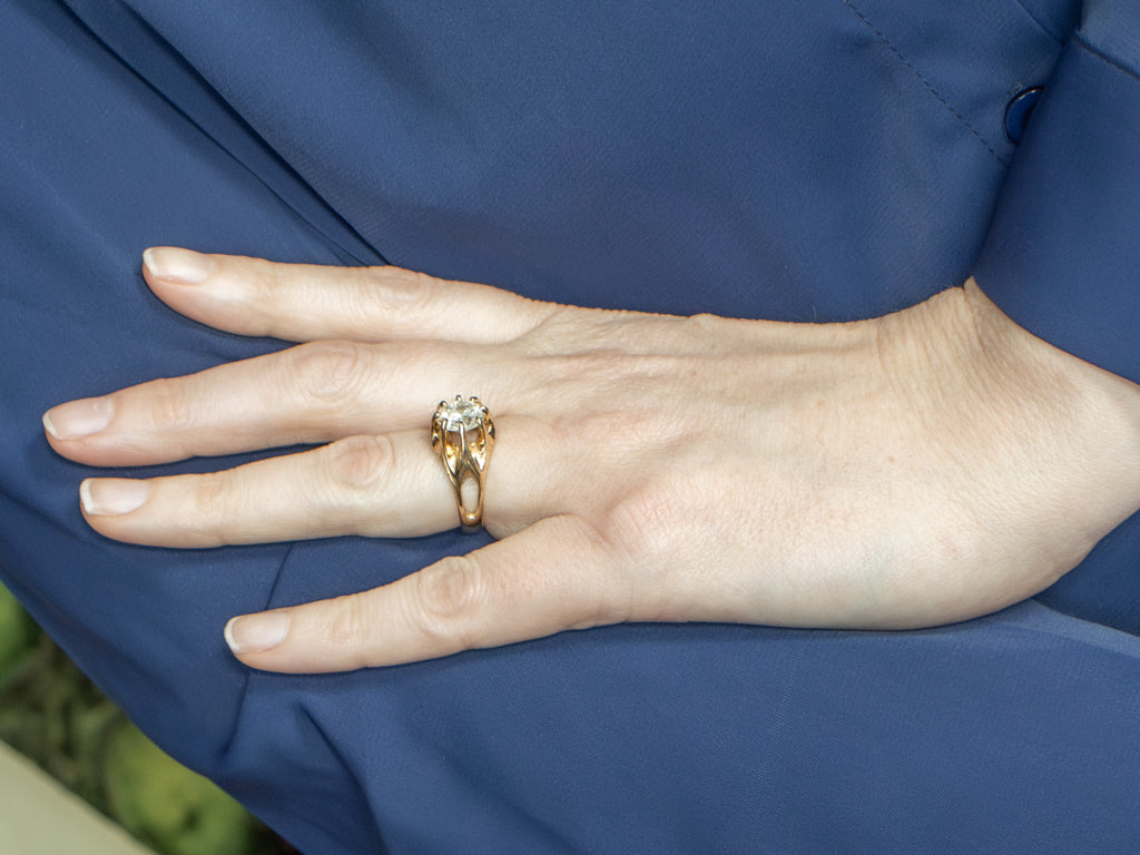 Vintage Belcher-Set Diamond Solitaire Yellow Gold Ring