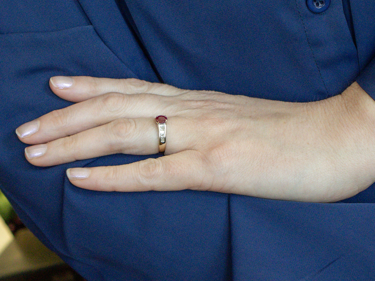 Modern Ruby 18-Karat White Gold Engagement Ring with Princess Cut Diamond Accents