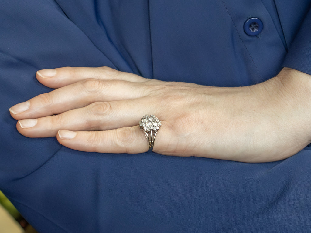 White Gold Round Brilliant Diamond Cluster Ring