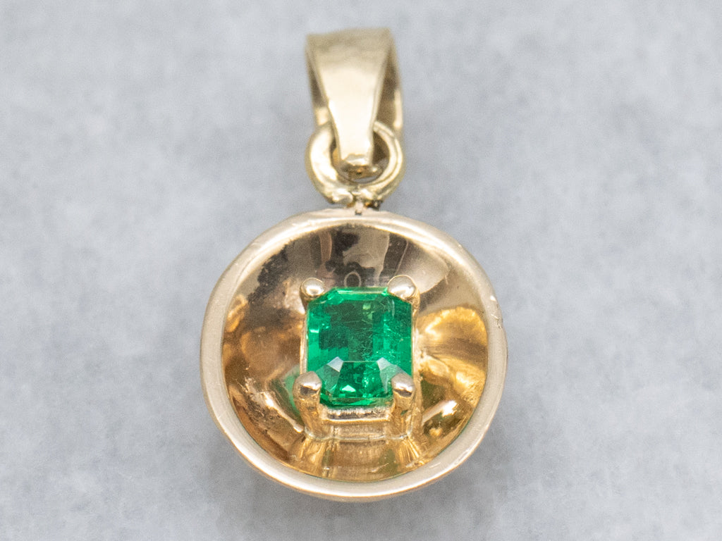 Columbian Emerald Solitaire 18-Karat Yellow Gold Pendant