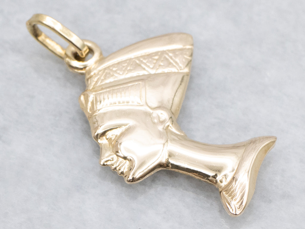 Yellow Gold Engraved Nefertiti Pendant