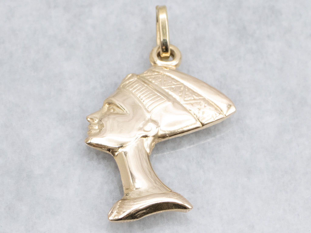 Yellow Gold Engraved Nefertiti Pendant