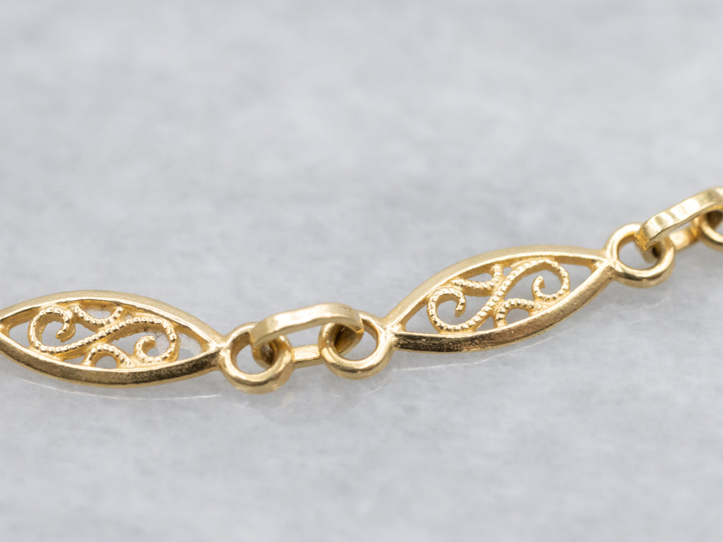 Yellow Gold Filigree-Link Bracelet with Engraved Clasp