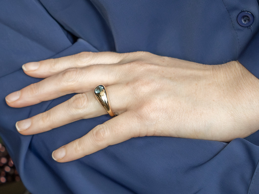 Men's Flush Set Blue Zircon Gold Solitaire Ring