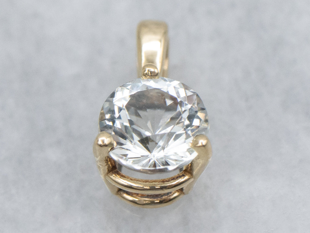 Sweet Round-Cut Aquamarine Pendant