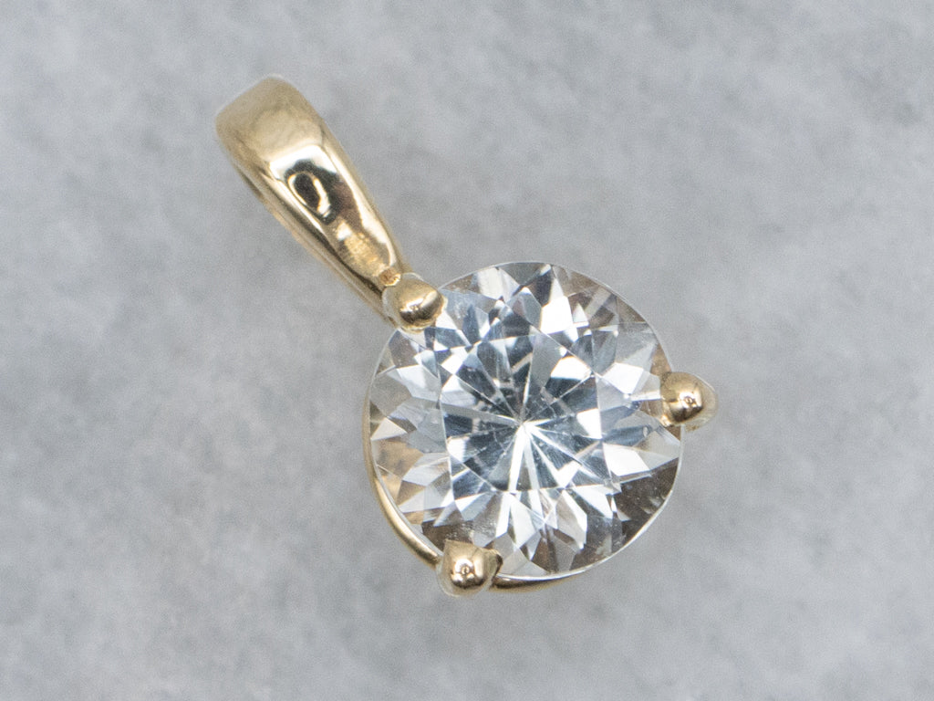 Sweet Round-Cut Aquamarine Pendant