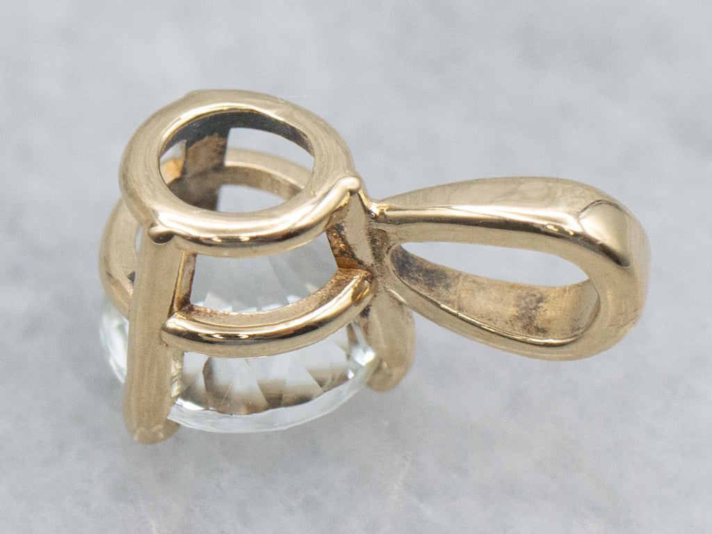 Sweet Round-Cut Aquamarine Pendant