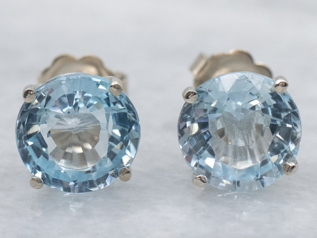 Round-Cut Blue Topaz White Gold Stud Earrings