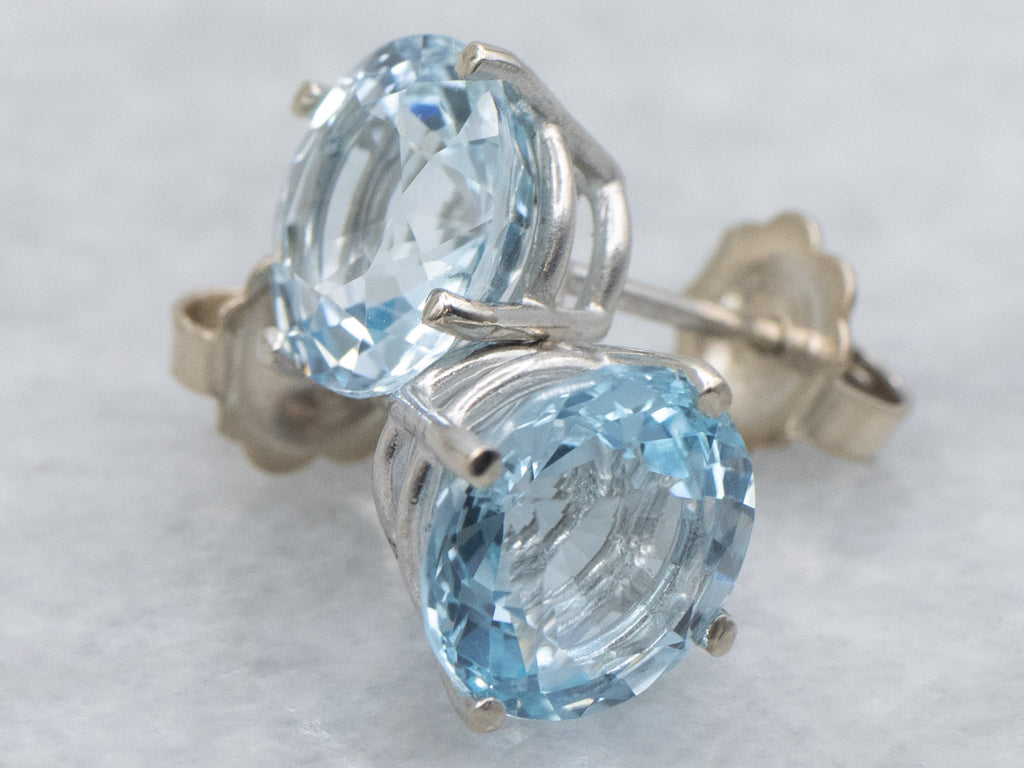 Round-Cut Blue Topaz White Gold Stud Earrings