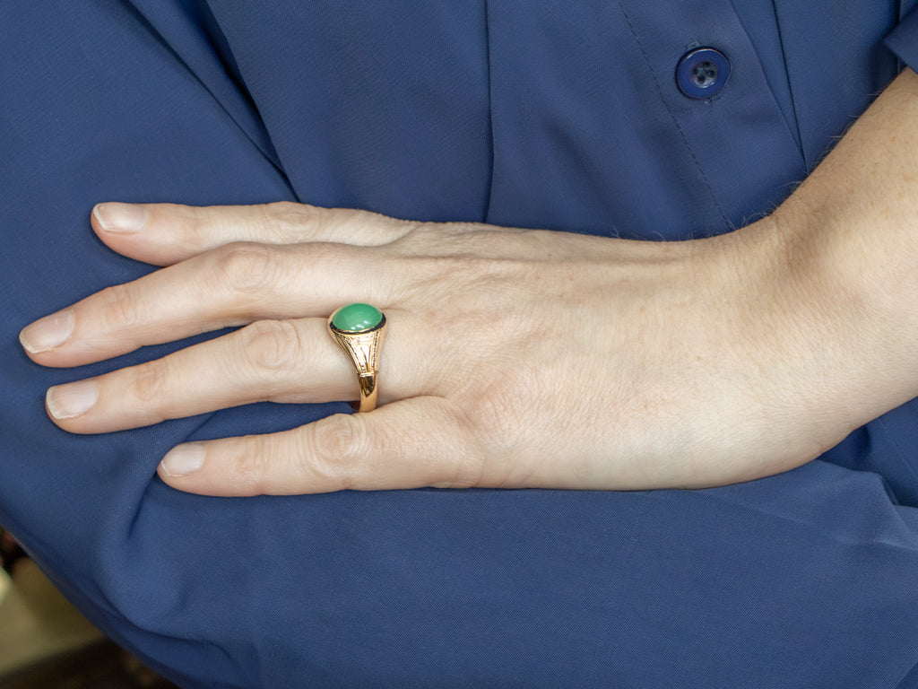 Men's Victorian Gold Chrysoprase Cabochon Ring