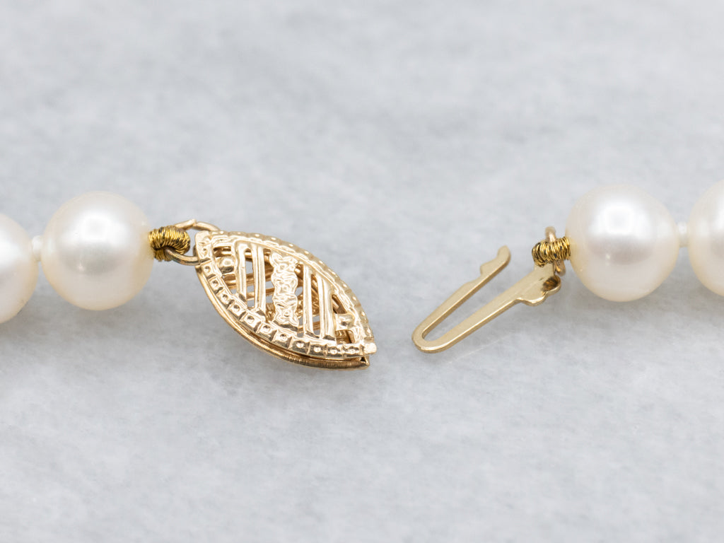 Freshwater Pearl Beaded Necklace with Yellow Gold Filigree Clasp