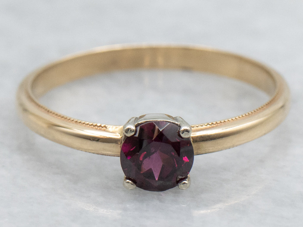 Beautiful Rhodolite Garnet Vintage Solitaire Ring