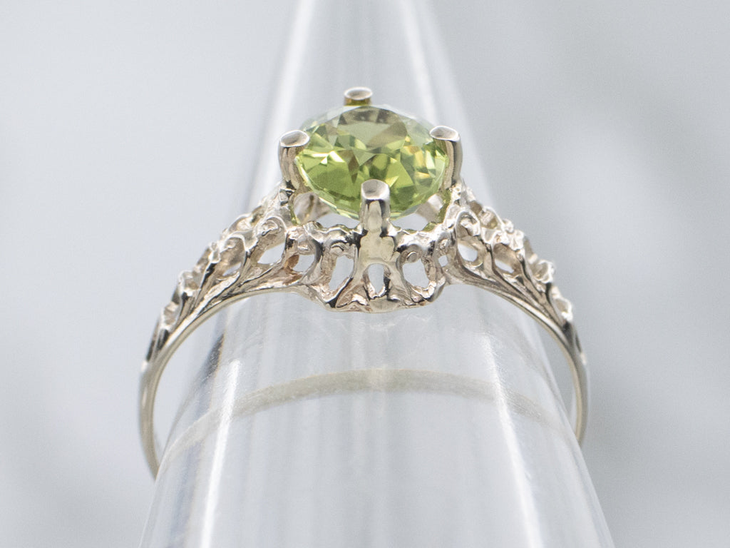 1920s Green Tourmaline White Gold Filigree Solitaire Ring