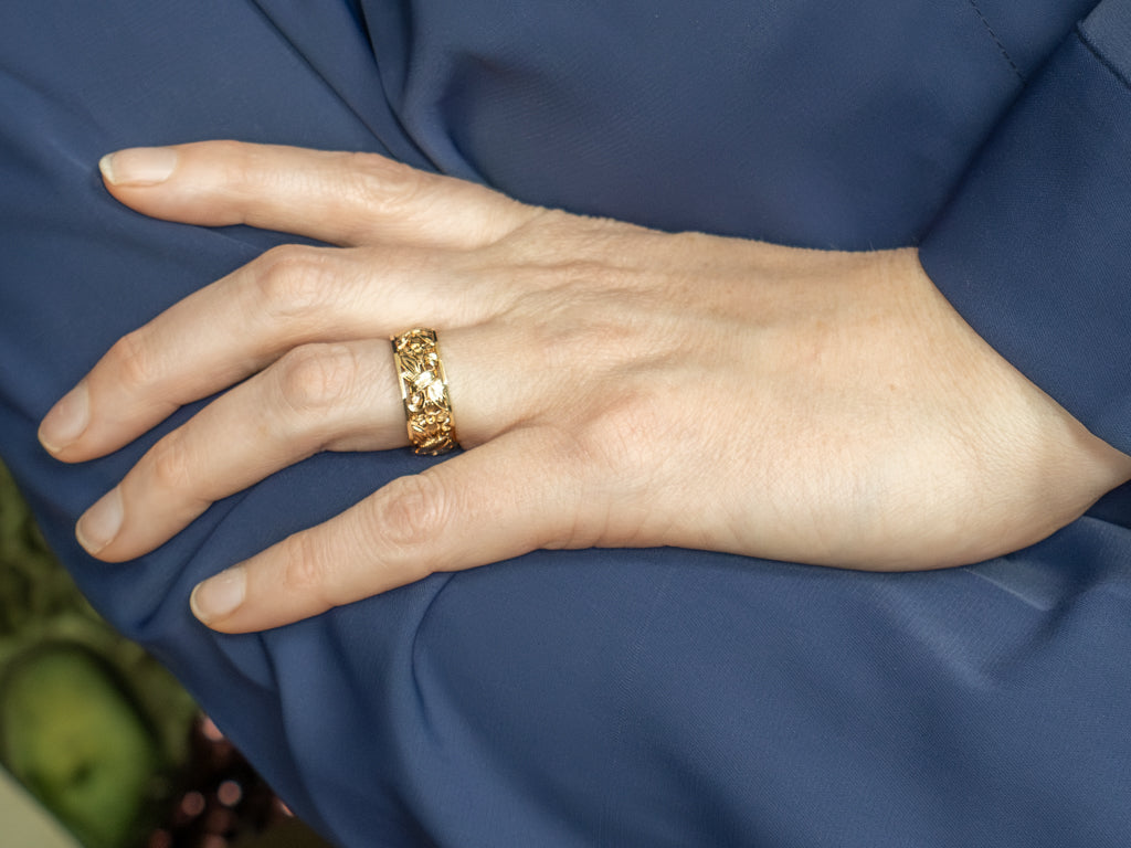 Pierce Gold Vintage Floral Patterned Band
