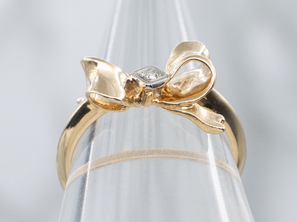 Vintage Gold Diamond Bow Ribbon Ring