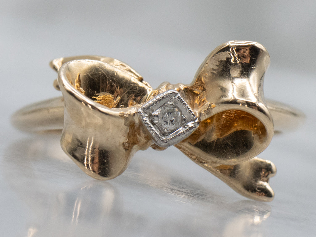 Vintage Gold Diamond Bow Ribbon Ring