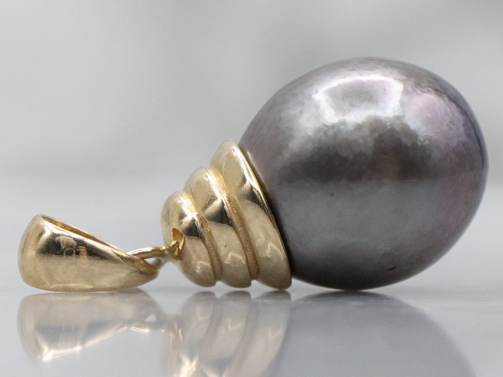Grey Pearl Yellow Gold Drop Pendant