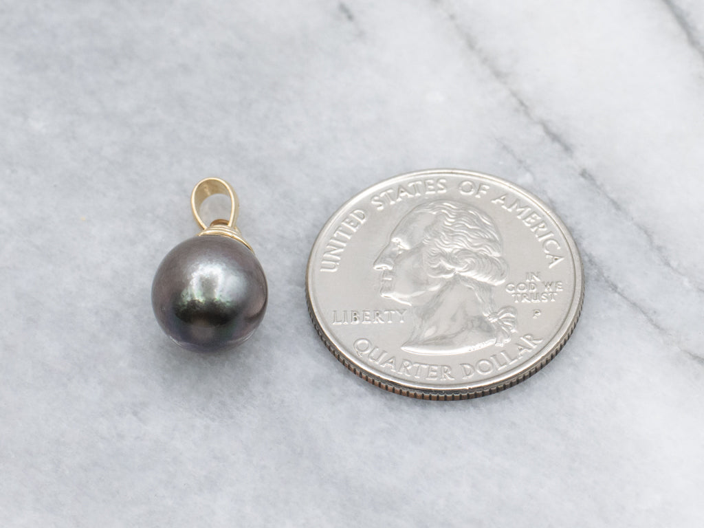 Grey Pearl Yellow Gold Drop Pendant