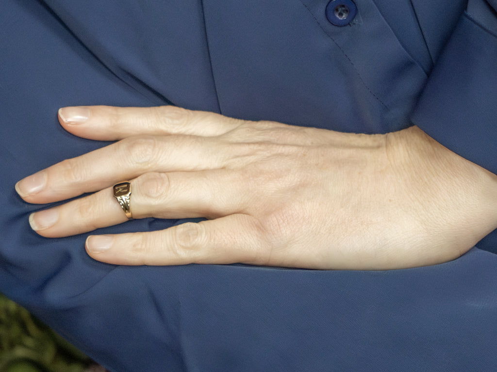 Vintage Gold "M" Monogrammed Signet Ring