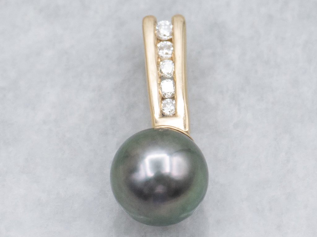 Black Pearl and Diamond Drop Pendant in Yellow Gold