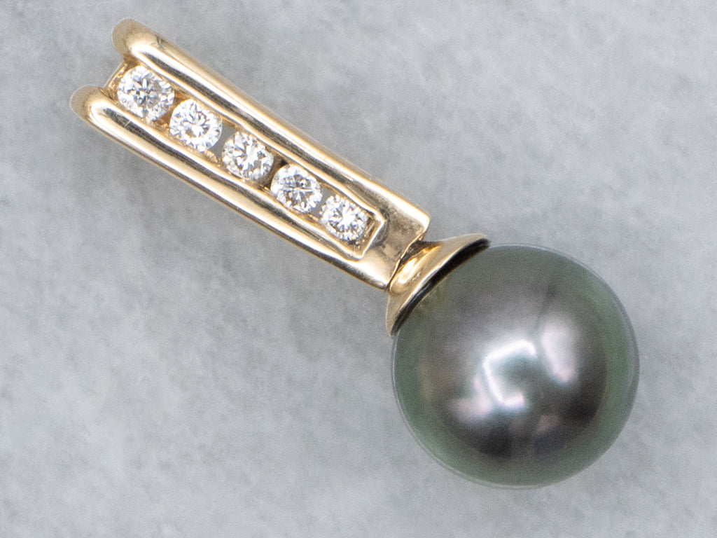 Black Pearl and Diamond Drop Pendant in Yellow Gold