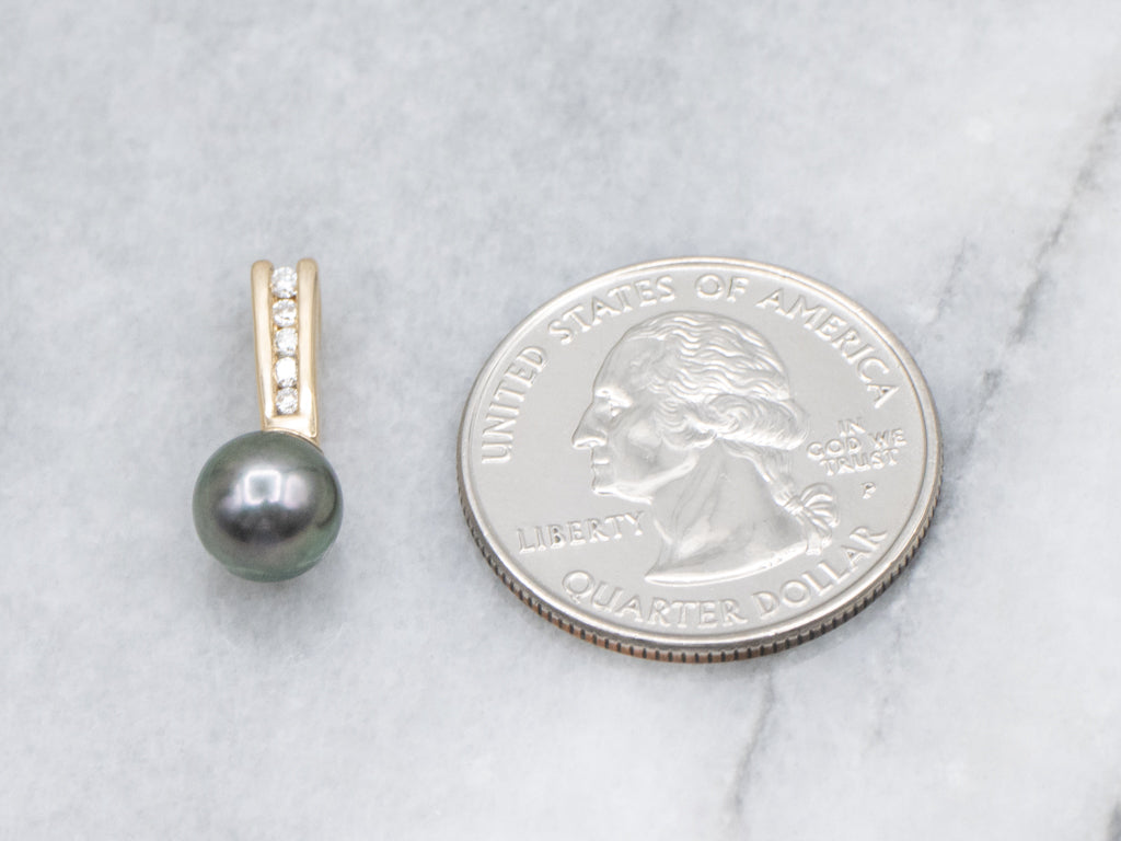 Black Pearl and Diamond Drop Pendant in Yellow Gold