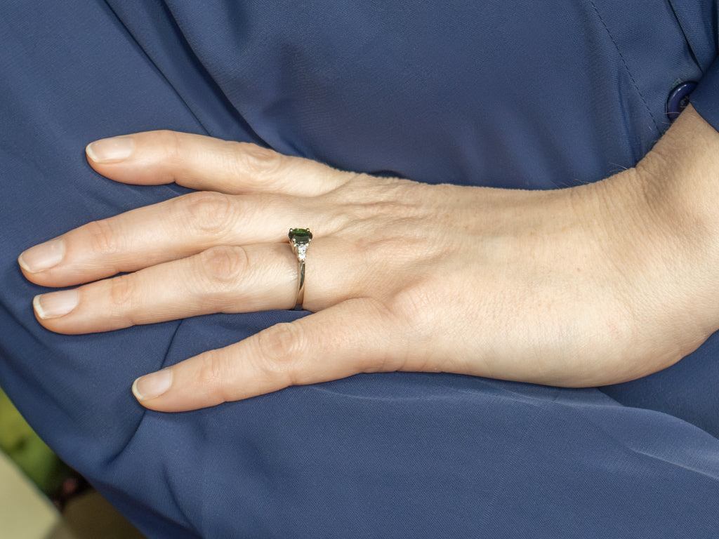 Green Tourmaline and Diamond White Gold Ring