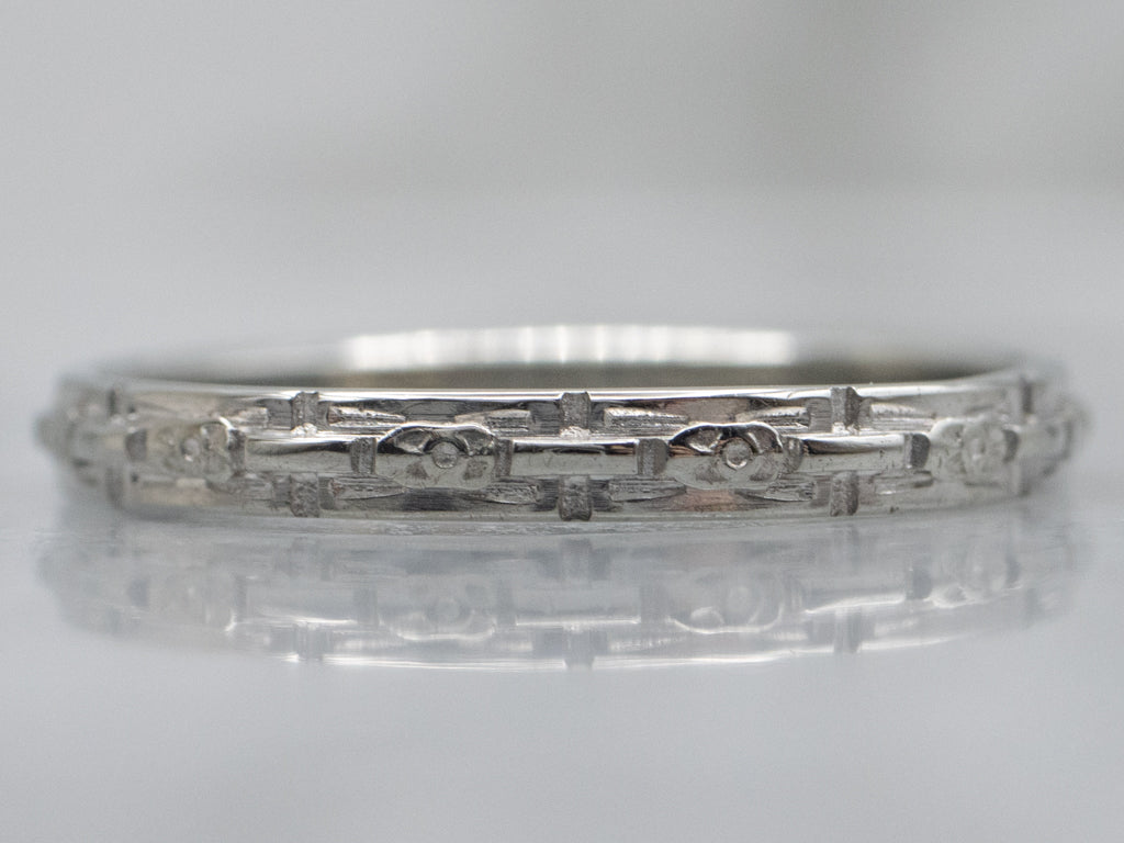 Vintage Floral Patterned White Gold Band