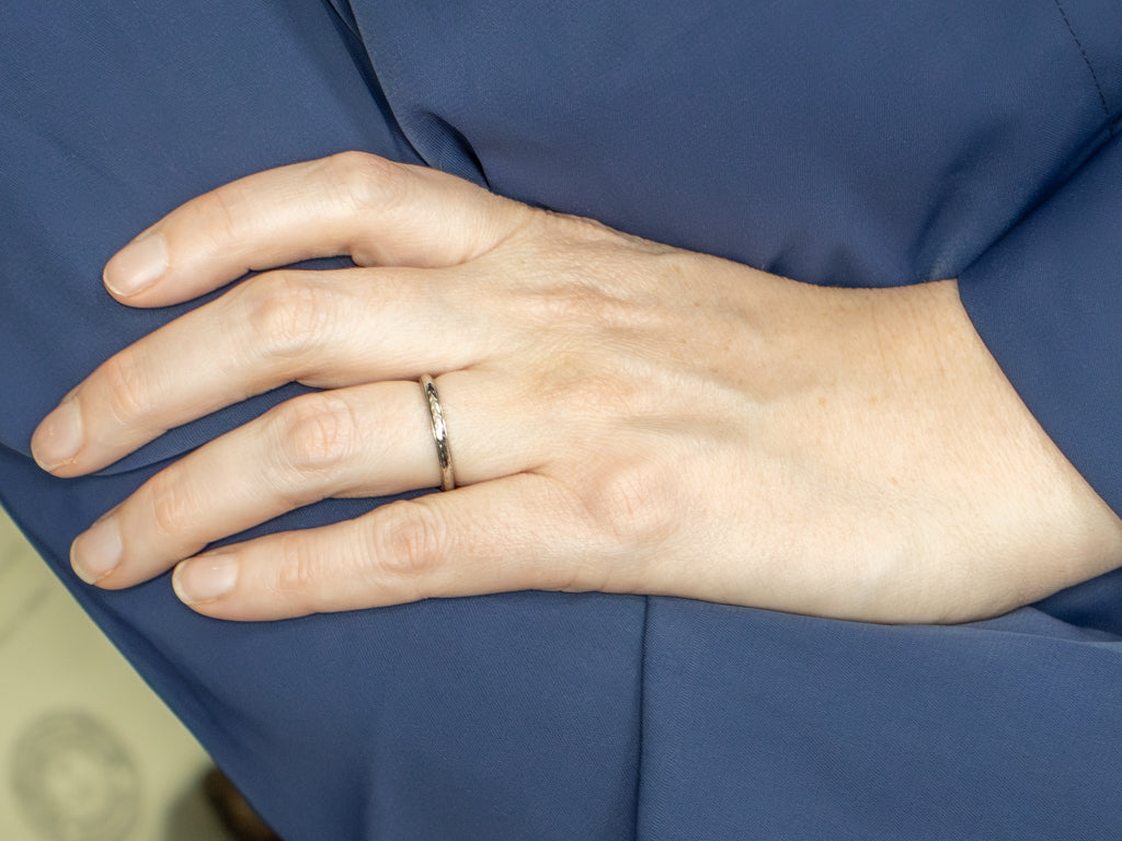Antique Platinum Patterned Band