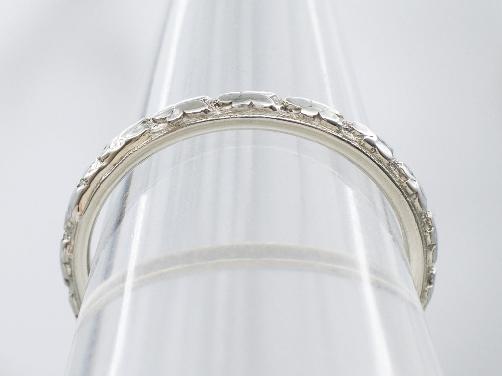 Antique White Gold Orange Blossom Floral Pattern Band