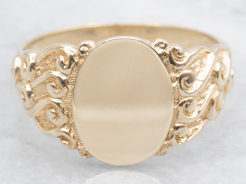 Men's Victorian Era Oval-Top Signet Ring