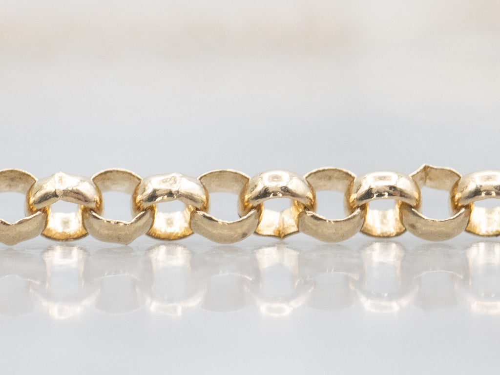 Buttercup-Set Diamond and Gold Pendant Necklace