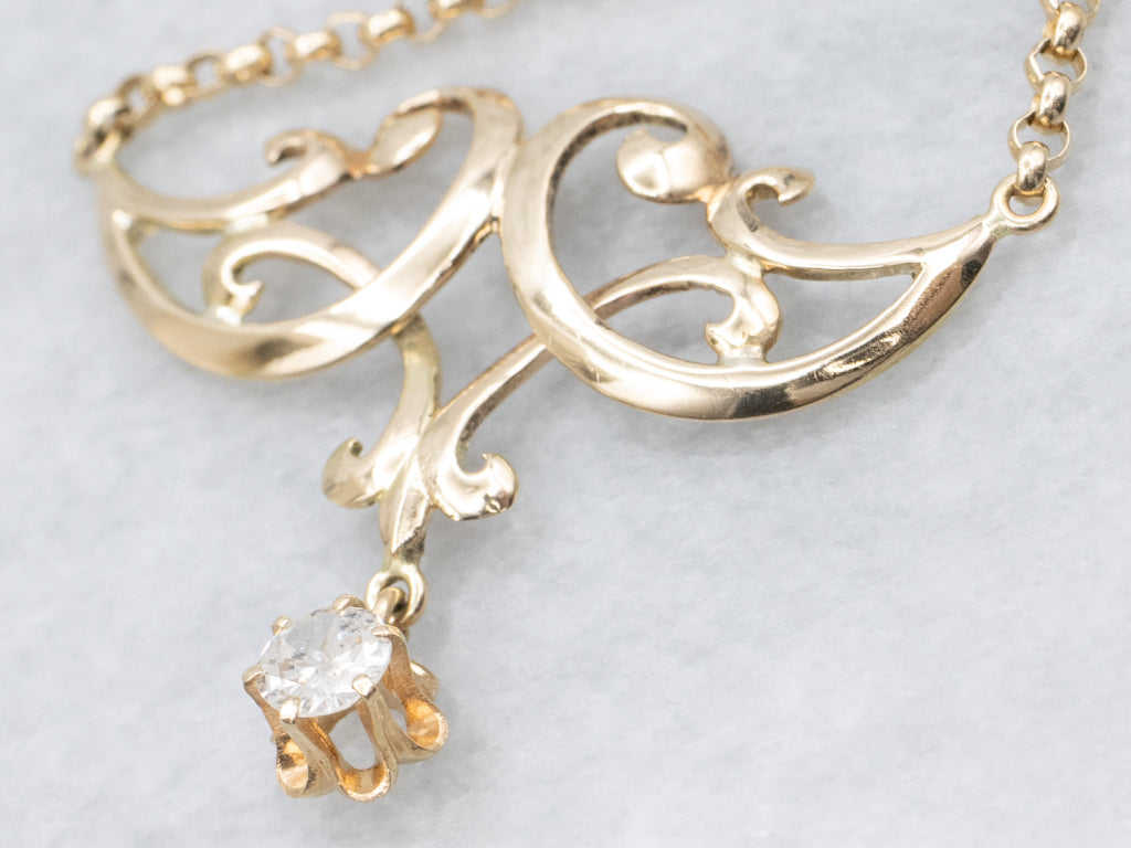 Buttercup-Set Diamond and Gold Pendant Necklace