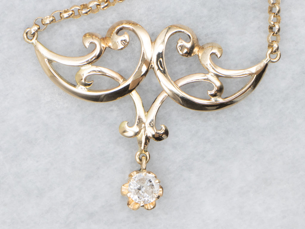 Buttercup-Set Diamond and Gold Pendant Necklace
