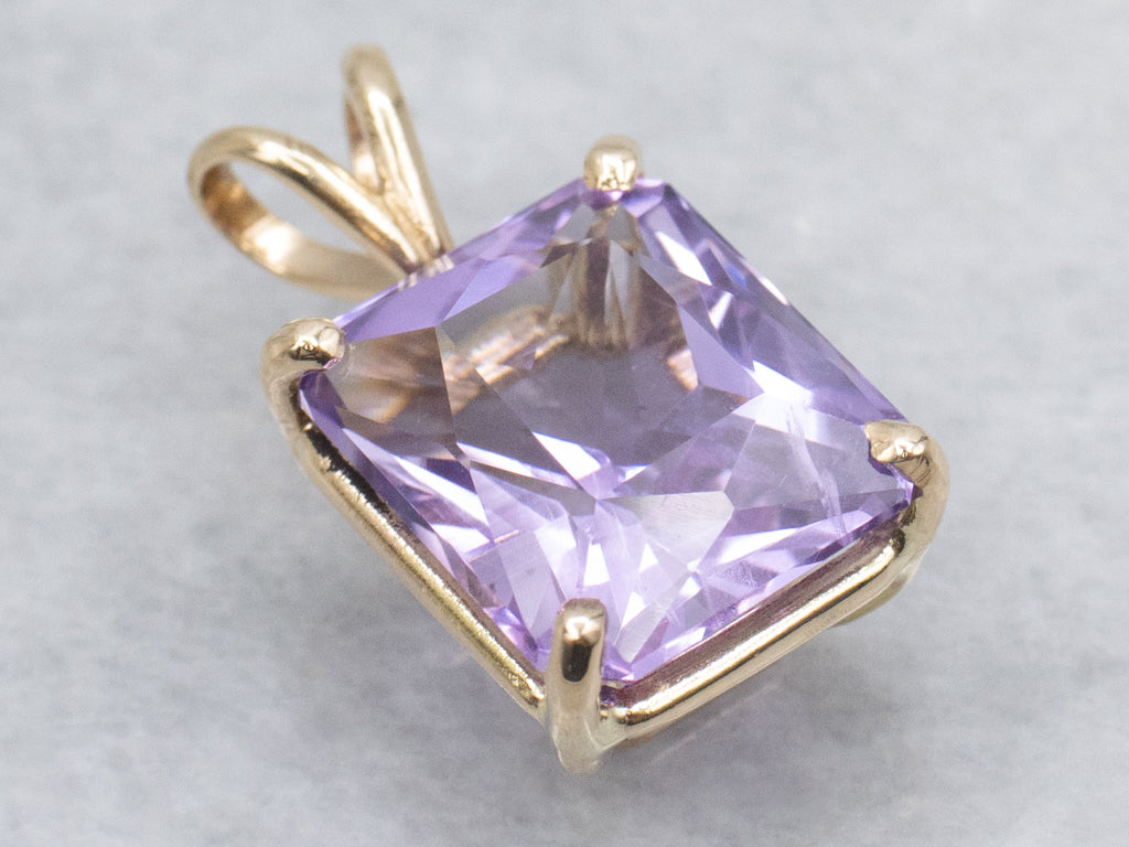 Pretty Cushion-Cut Amethyst Yellow Gold Pendant