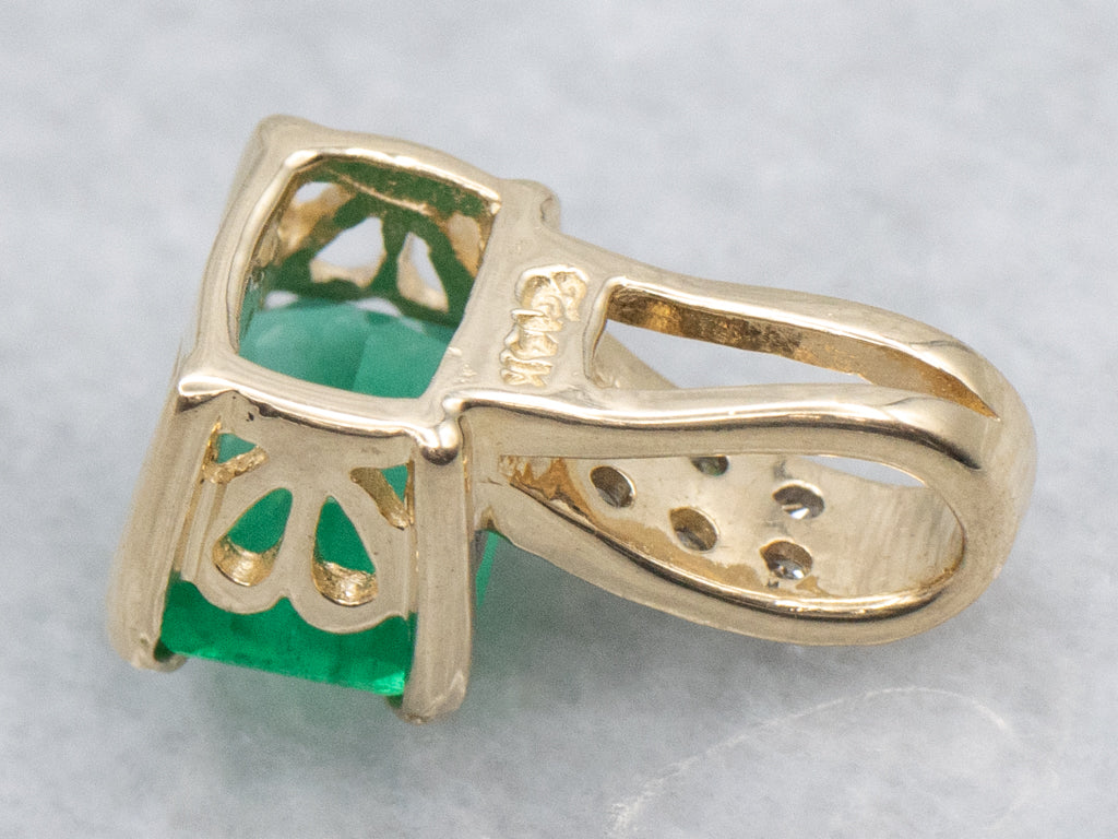 Modern Gold East-to-West Set Emerald and Diamond Pendant