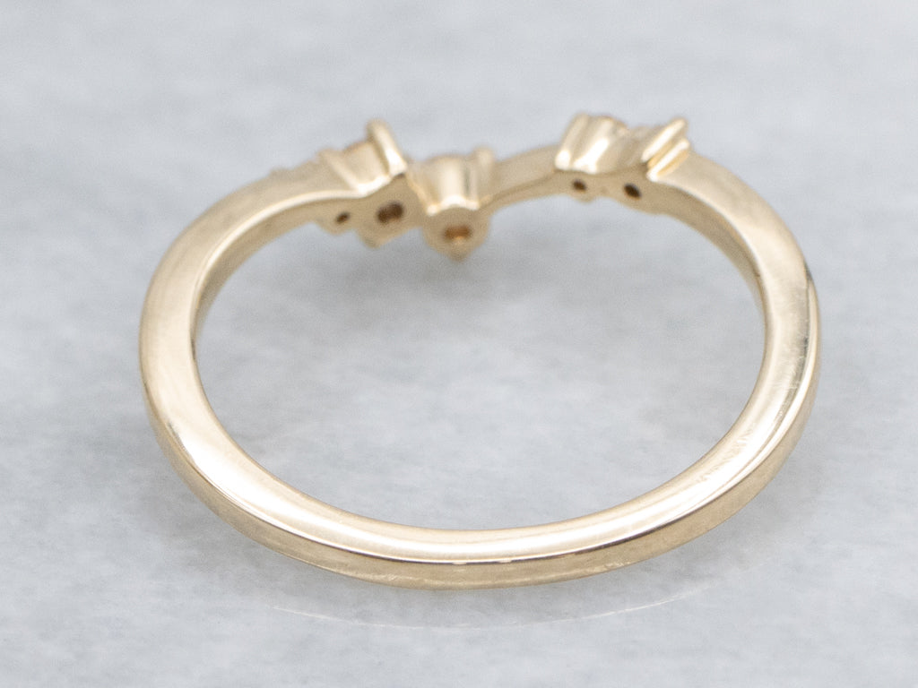 Brilliant Diamond Abstract Yellow Gold V-Band