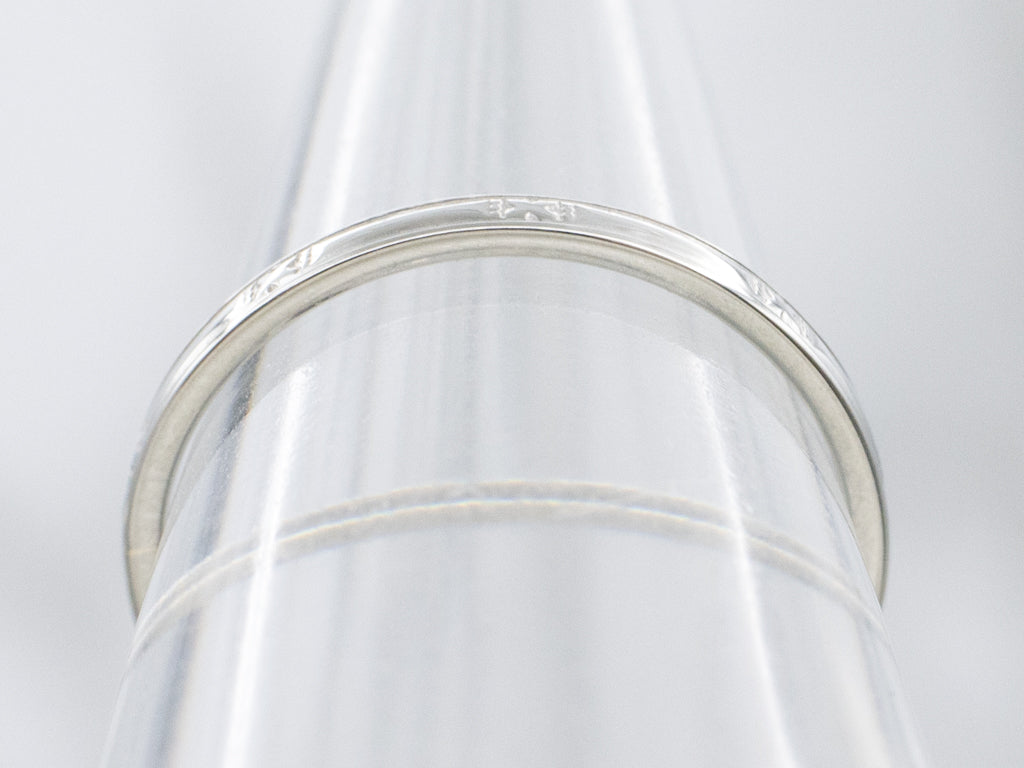 Thin White Gold X Patterned Band
