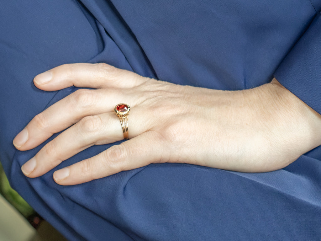 Vintage Garnet Engraved Setting Gold Split Shank Solitaire Ring