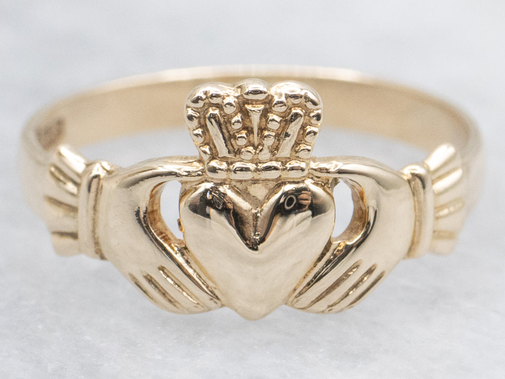 Classic Yellow Gold Claddagh Band