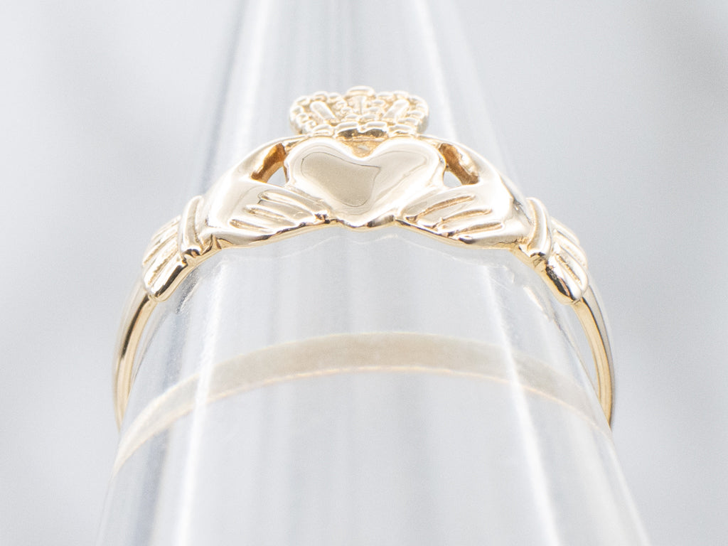 Classic Yellow Gold Claddagh Band