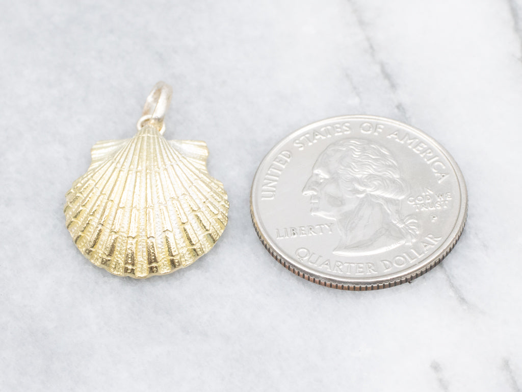 Detailed Yellow Gold Tiffany & Co. Scallop Shell Pendant