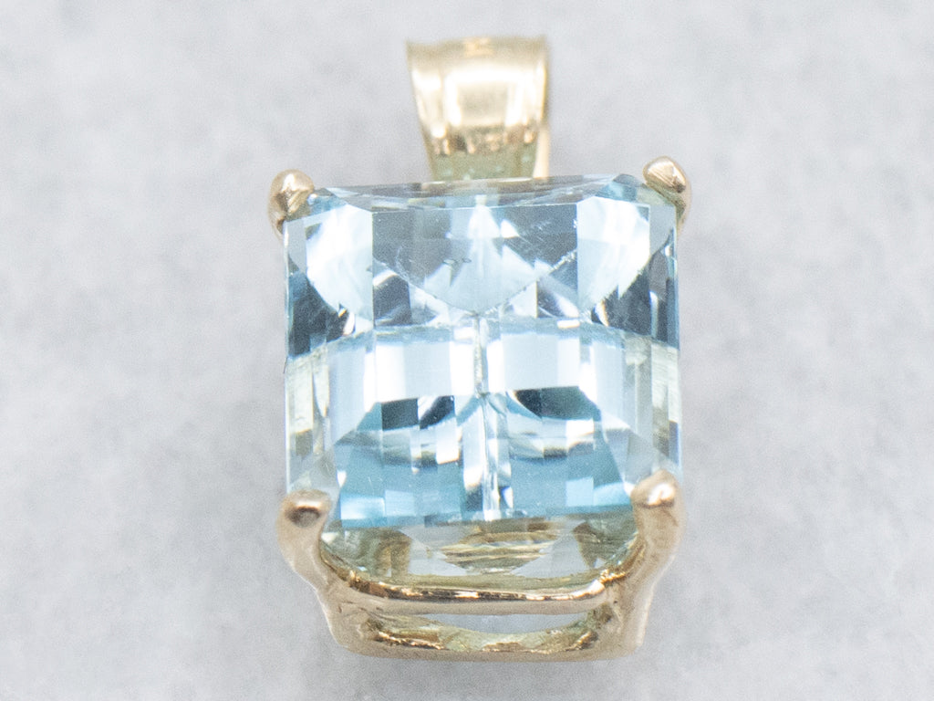 Aquamarine and Gold Gemstone Pendant