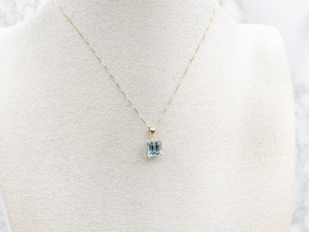 Aquamarine and Gold Gemstone Pendant