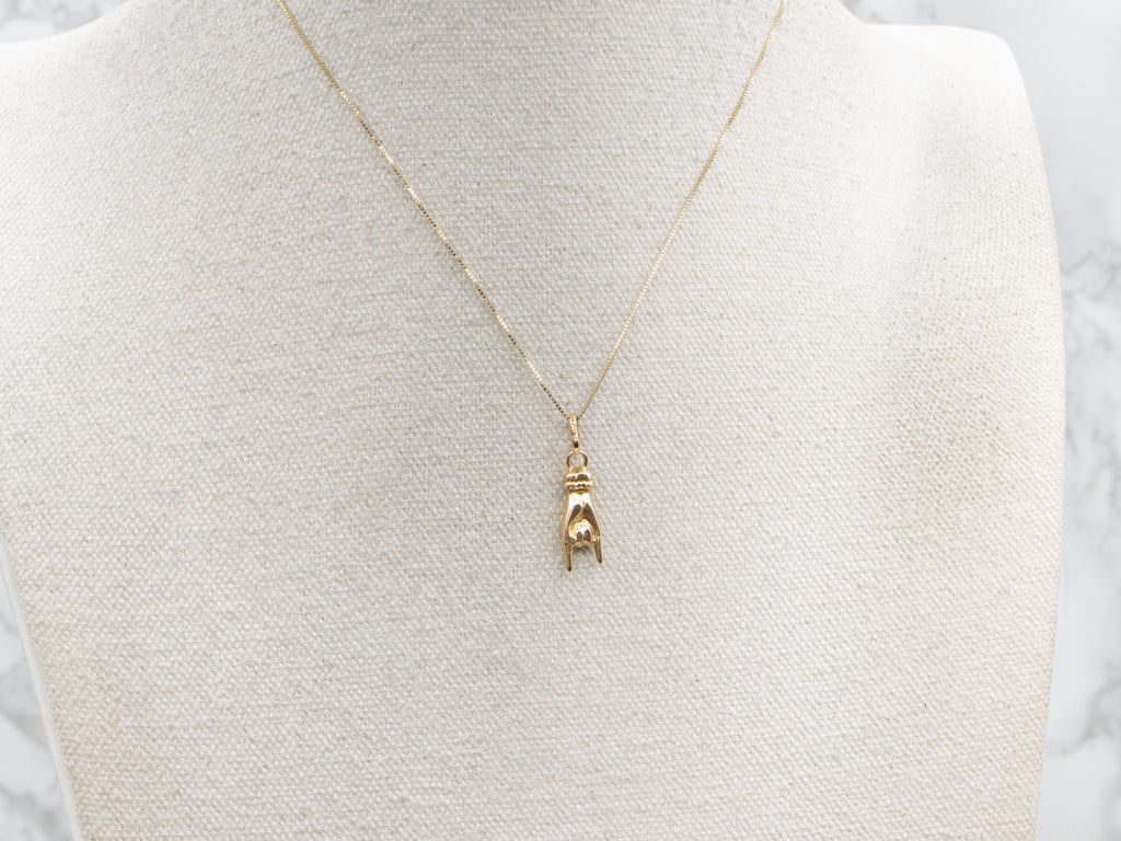 18-Karat Yellow Gold Mano Figa Charm