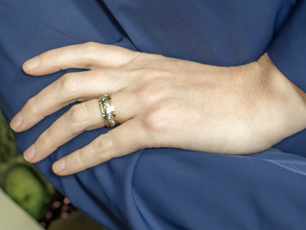 Beautiful Mid-Century Two-Tone Gold Botanical Patterned Band