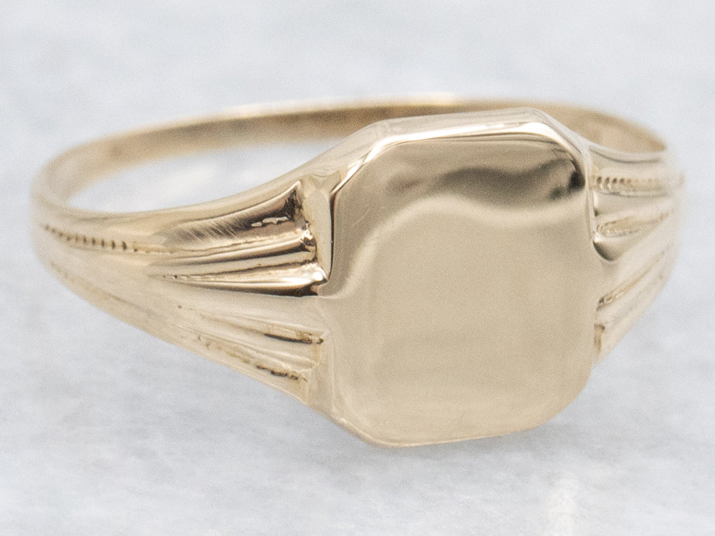 Mini Plain Rectangle Gold Vintage Signet Ring