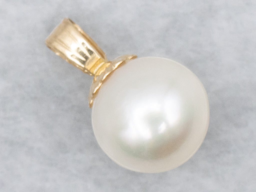 Saltwater Pearl Yellow Gold Pendant