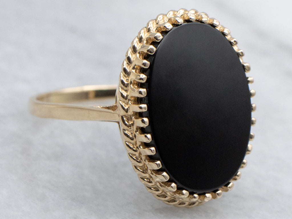 Vintage Black Onyx and Gold Ladies Ring with Rope-Twist Edge