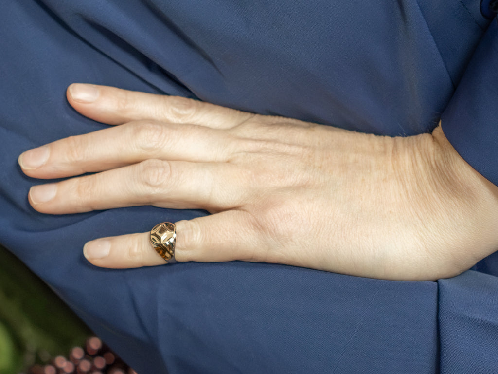 Vintage Star-Motif Rose Gold Signet Ring